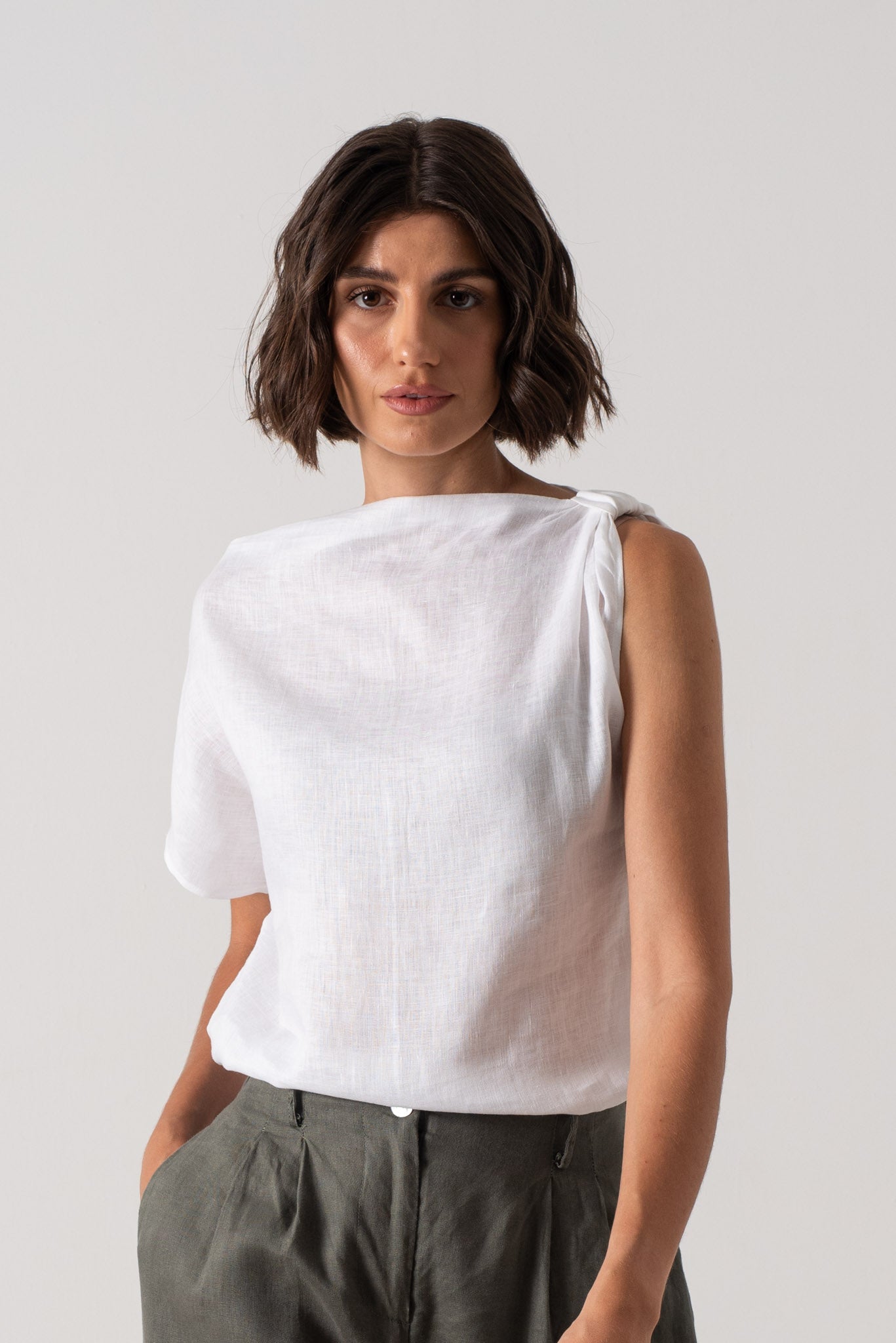 Asymmetrical Linen Knot Top White Luxmii