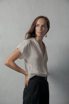 Collo Alto Linen Top White + Oatmeal Luxmii