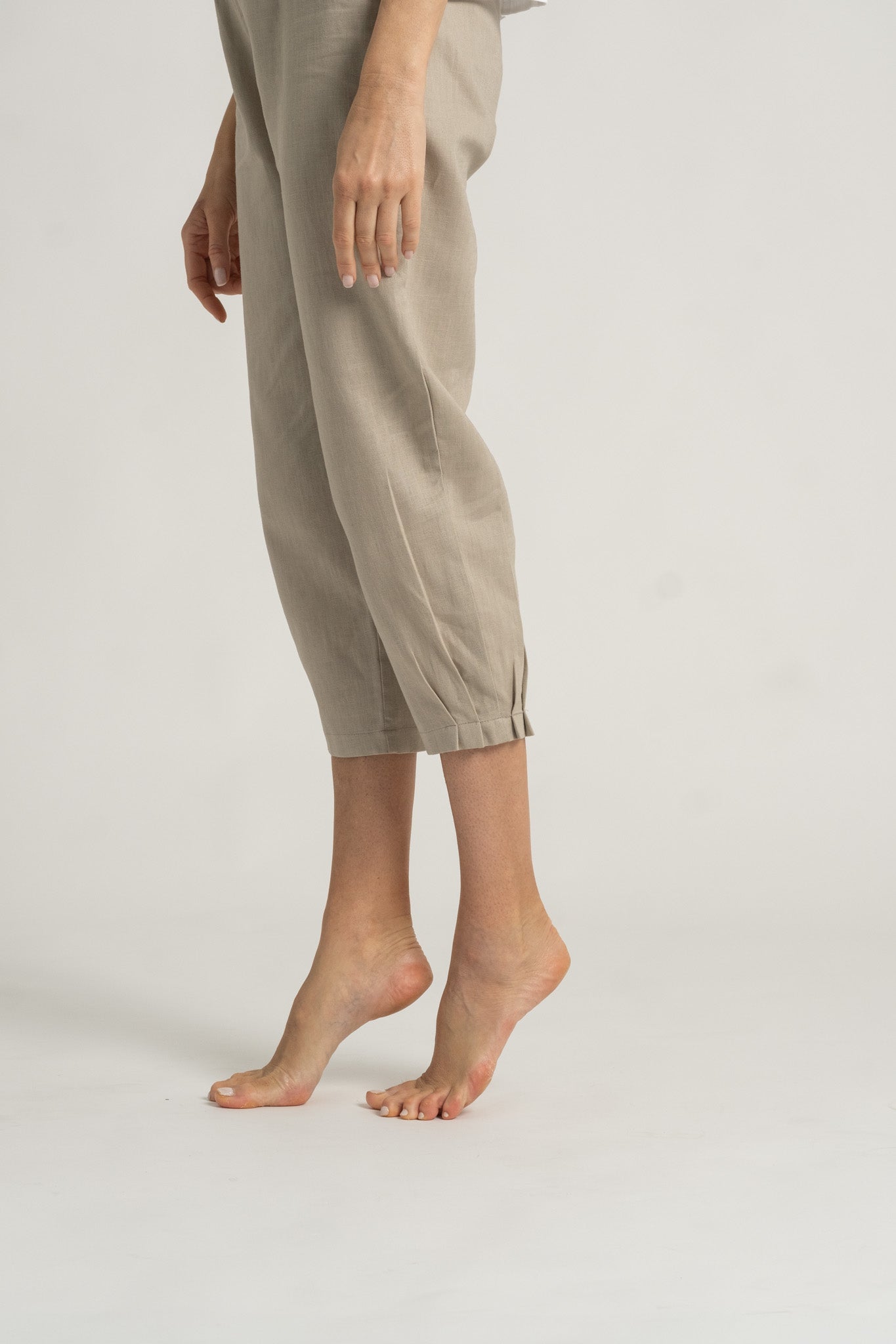 Eos Cropped Linen Pant White Luxmii