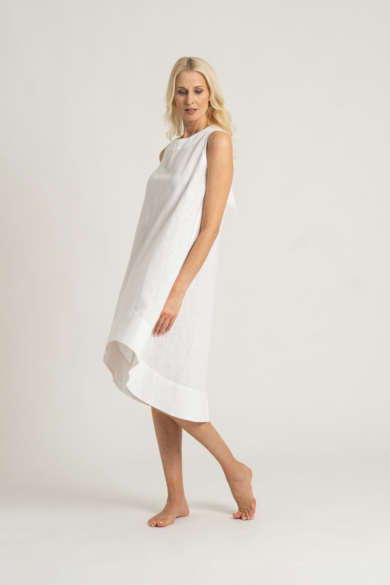 Illya Midi Dress White Luxmii