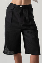 Jager Bermuda Linen Shorts Black Luxmii