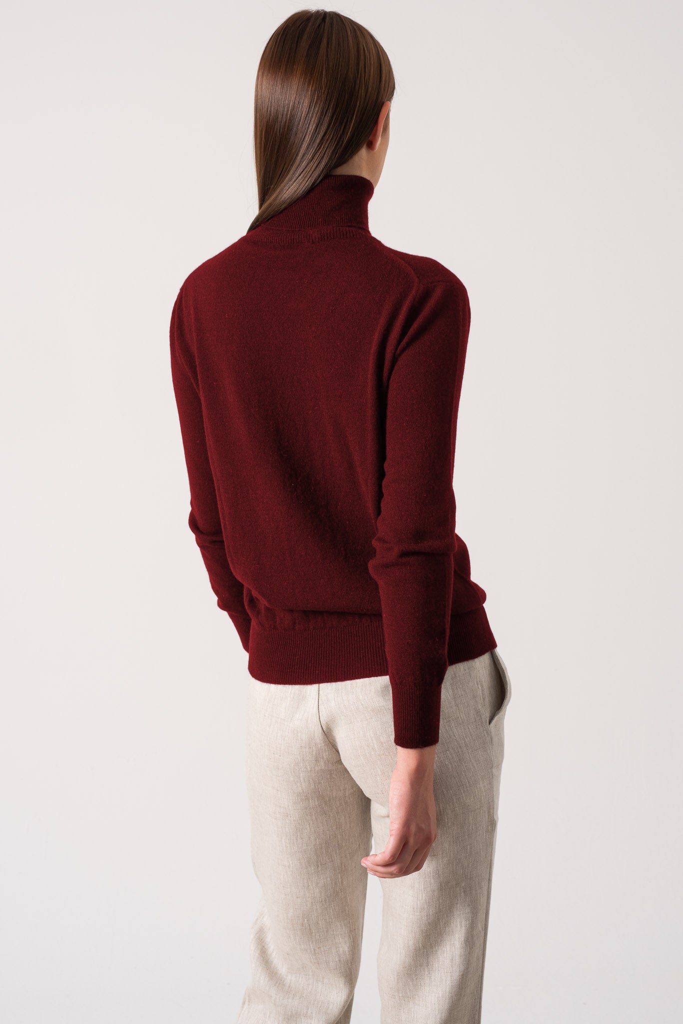 Ombra 100% Cashmere Turtleneck Sweater Red Bordeaux Luxmii