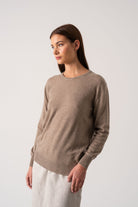 Velare Crewneck Cashmere Sweater Taupe Luxmii